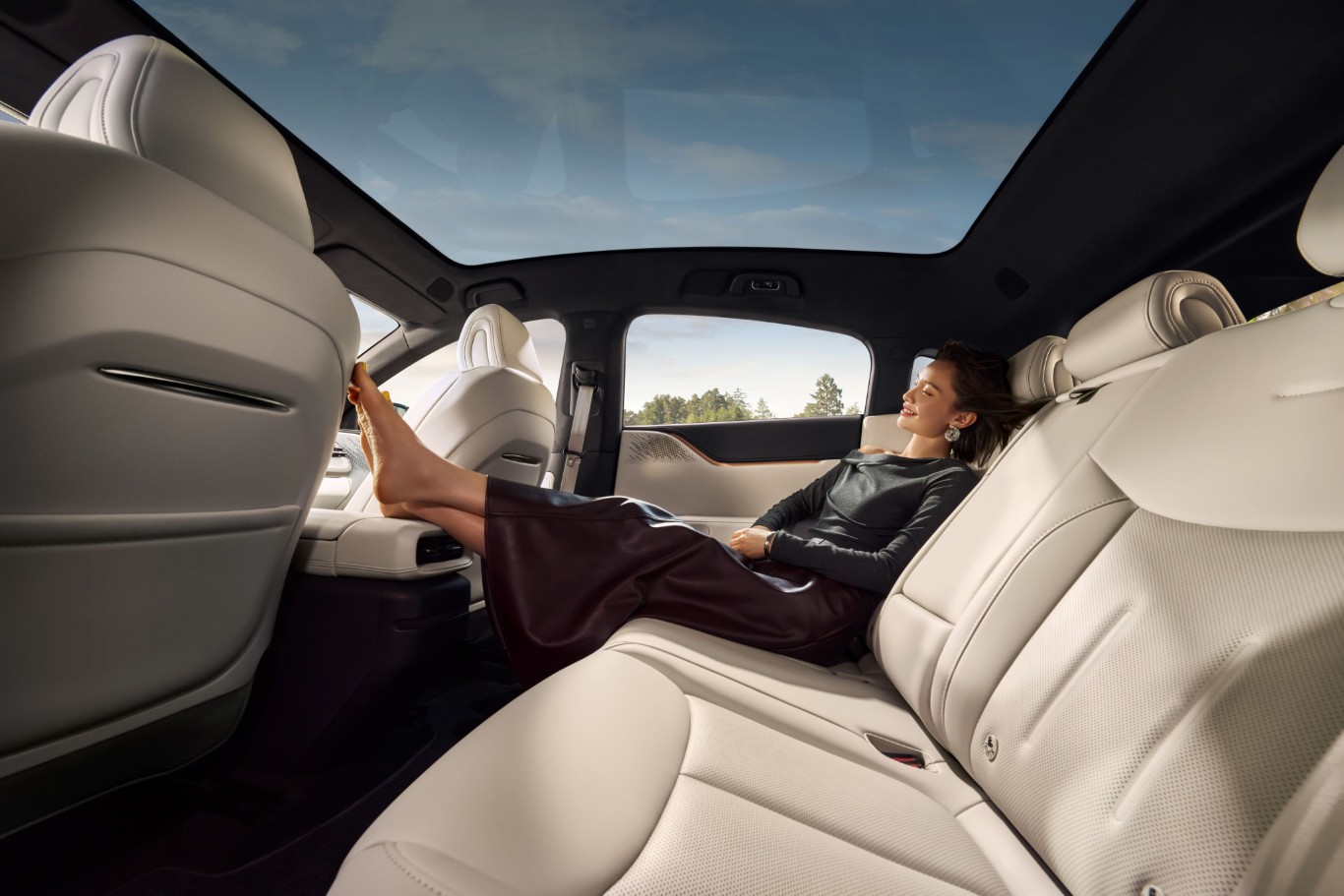 23-%e4%ba%ba%e8%bd%a6%e5%86%85%e9%a5%b0-%e5%90%8e%e6%8e%92%e5%ba%a7%e6%a4%851x